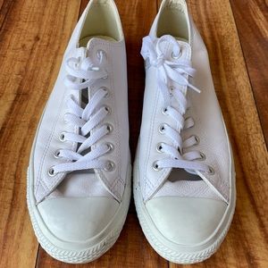 Converse ChuckTaylor All Star 2018 Seasonal Low Top Men’s size 10